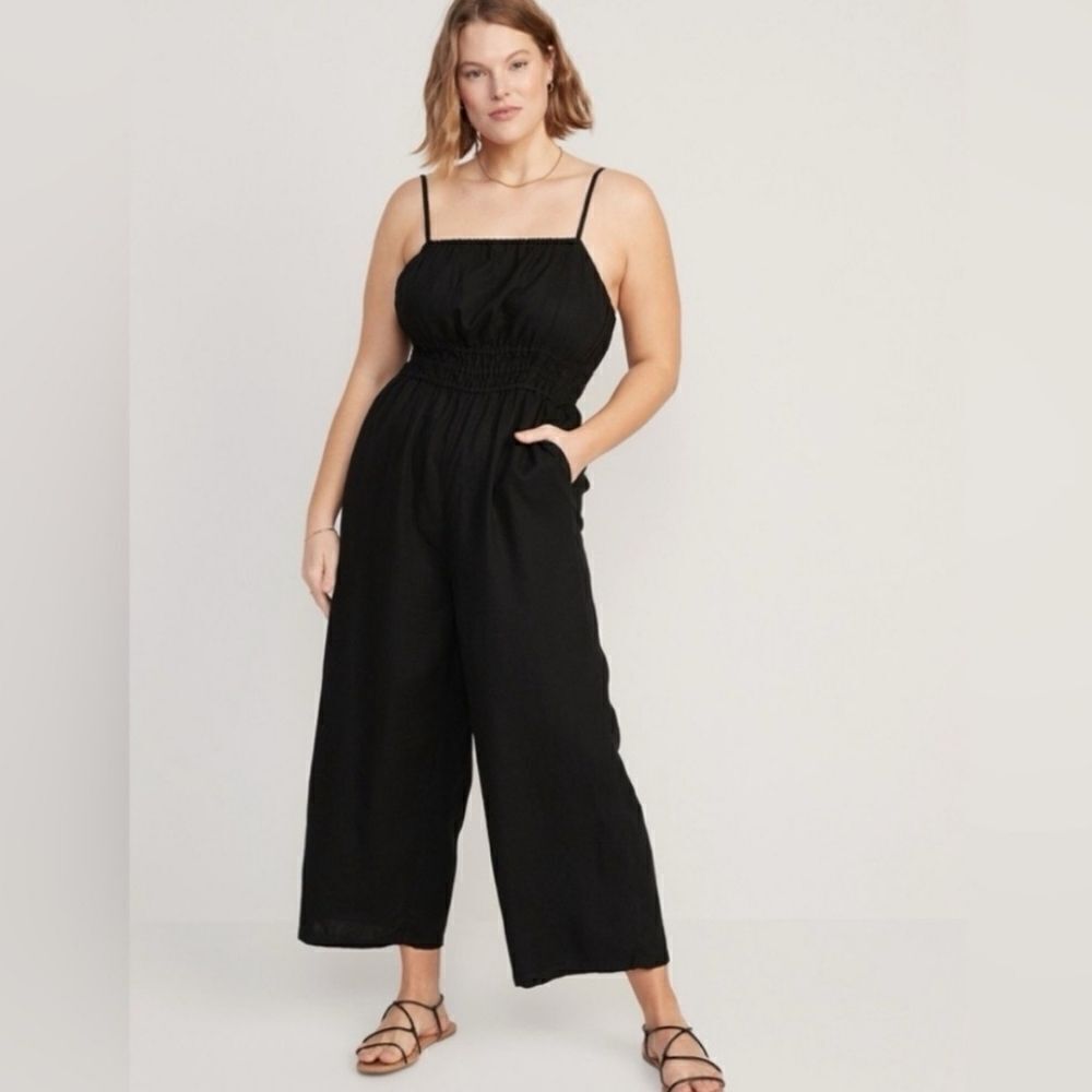 OLD navy Black Waist Defined Linen Blend Cropped Black Cami Jumpsuit Size L - Picture 2 of 6